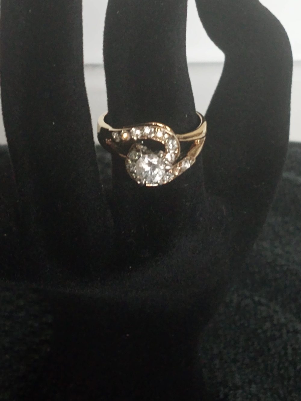 Vintage Uncas Gold-Tone Swirl CZ Statement Ring - Size 7